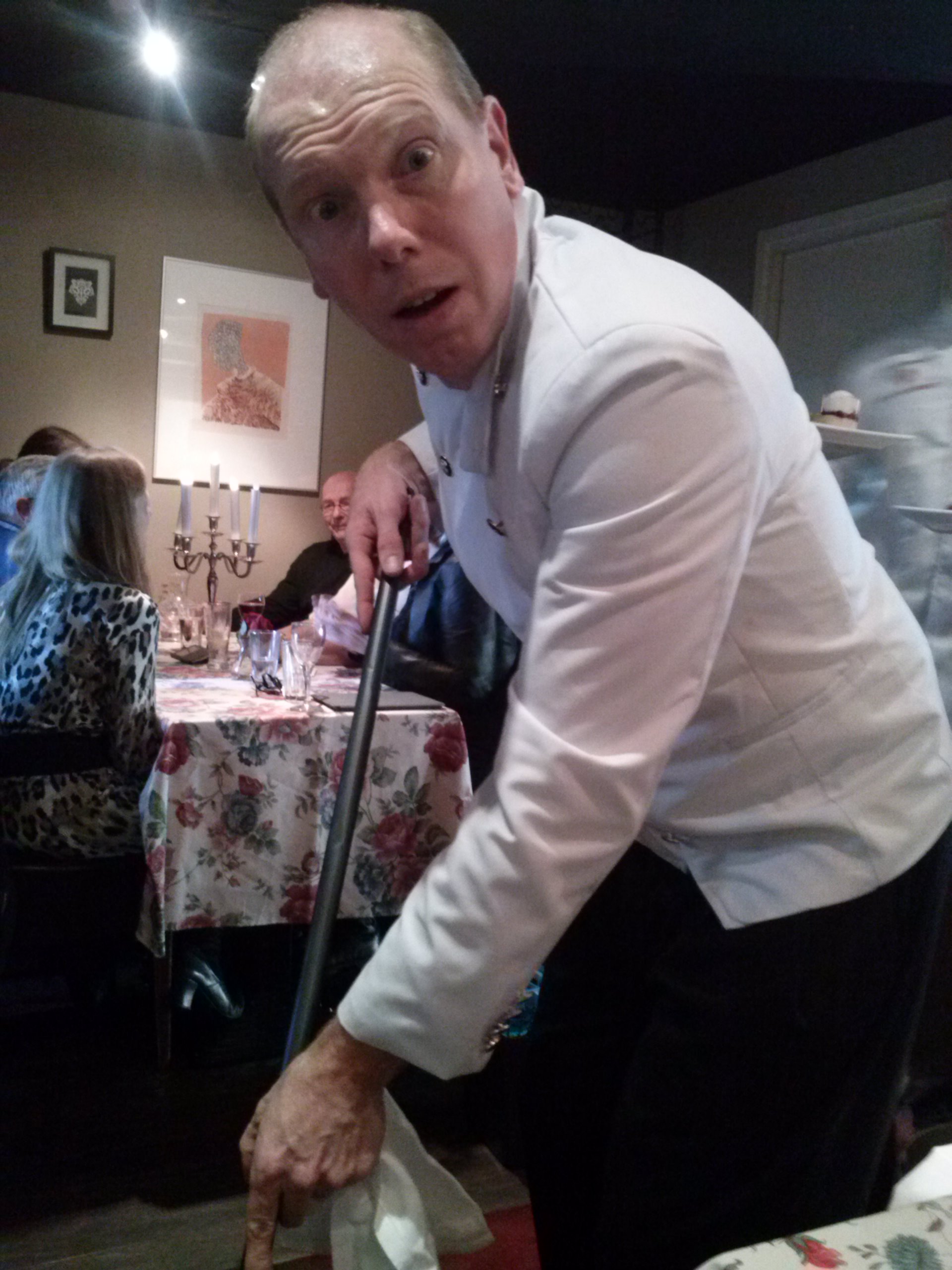 Bij Fawlty Towers aan tafel — beeld 9